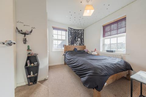 5 Hardwick Hall Way, Daventry, NN11 8AQ