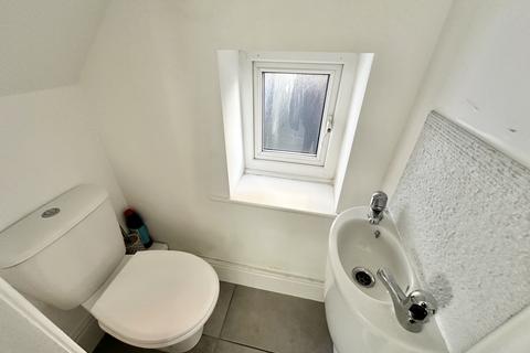 5 Athlone Avenue, Blackpool, FY2 9UY