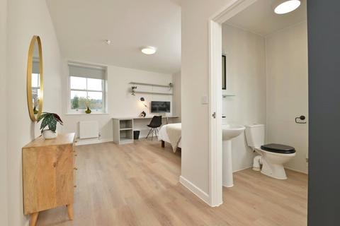 6 bedroom apartment to rent, Isca Lofts, Flat 3, Exeter