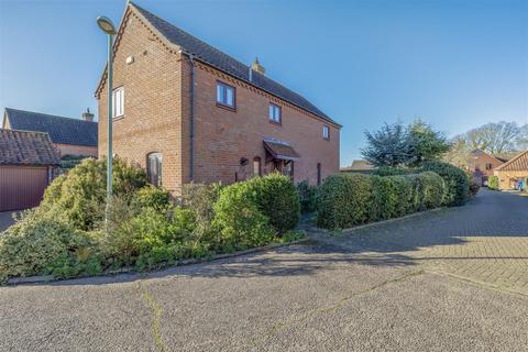 3 bedroom detached house for sale, Millway, Beccles NR34