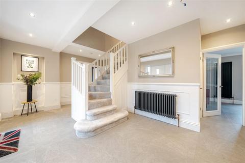 4 bedroom detached house for sale, Green Lane, Lower Kingswood, Tadworth