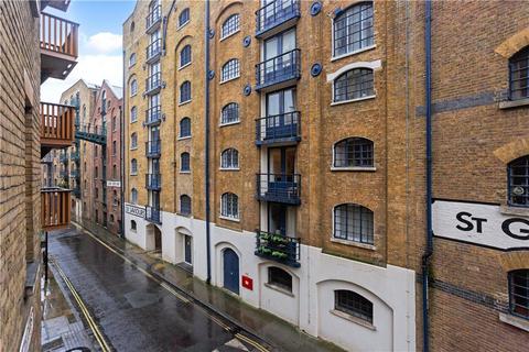 1 bedroom flat for sale, Queen Elizabeth Street, London, SE1