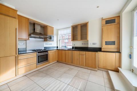 2 bedroom flat for sale, Mount Vernon, Hampstead Village, NW3