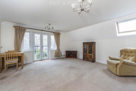 undefined, Between Streets, Cobham KT11
