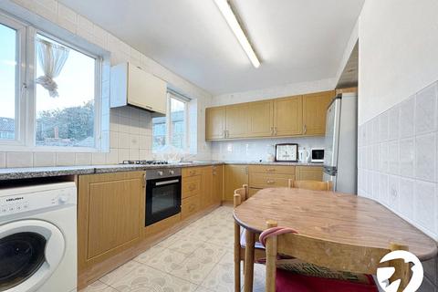 3 bedroom terraced house to rent, Ampleforth Road, London, SE2