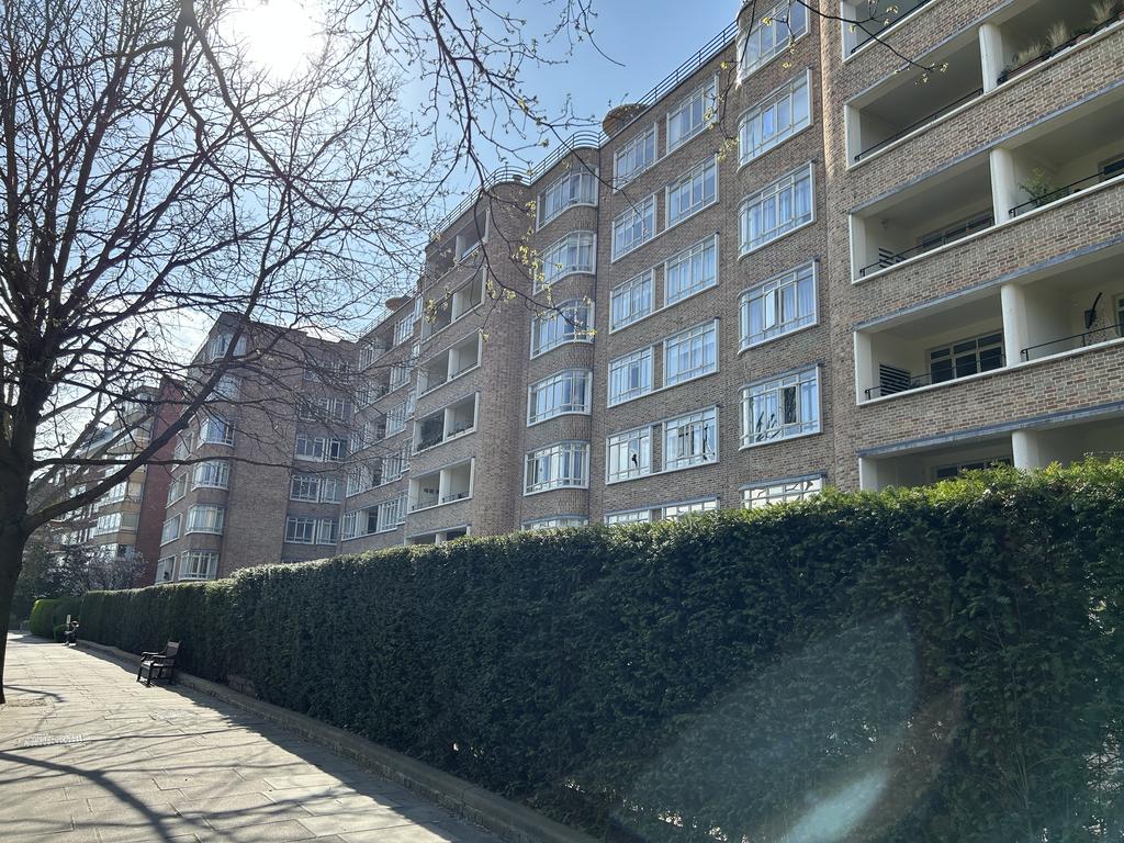 The building view ( Viceroy court )