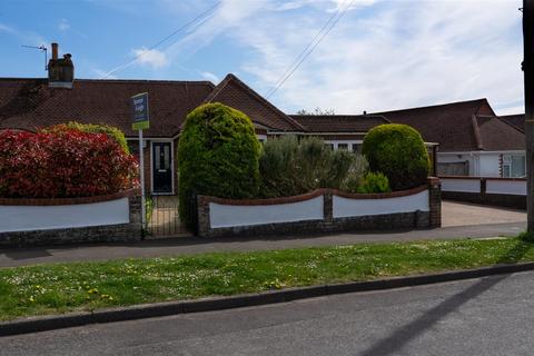 4 bedroom semi-detached bungalow for sale, Ladies Mile Road, Patcham, Brighton