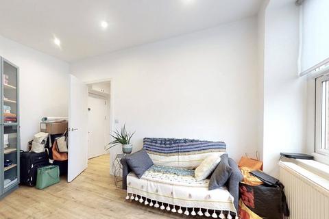 1 bedroom apartment to rent, Grand Parade, Green Lanes, London, N4