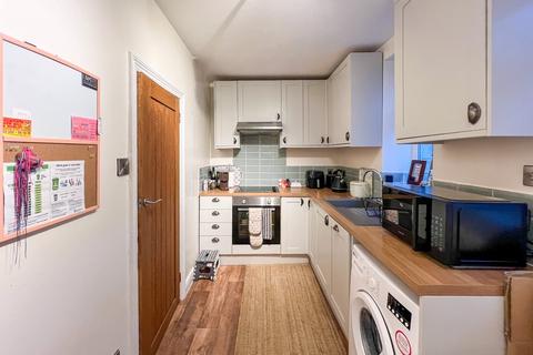 2 bedroom terraced house to rent, Back Lane, Holmfirth HD9