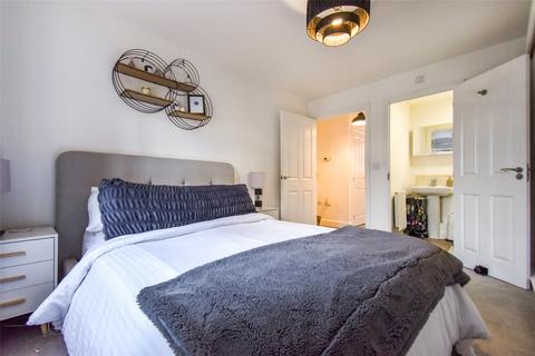 2 bedroom apartment for sale, Masterson Close, Aldershot GU11