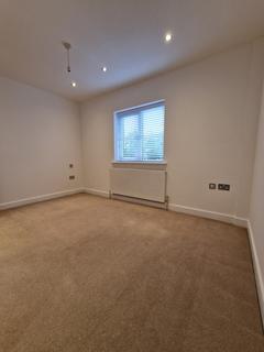 2 bedroom apartment to rent, Flat 1, Cloister Wood, 540 Uxbridge Road, Pinner, Greater London