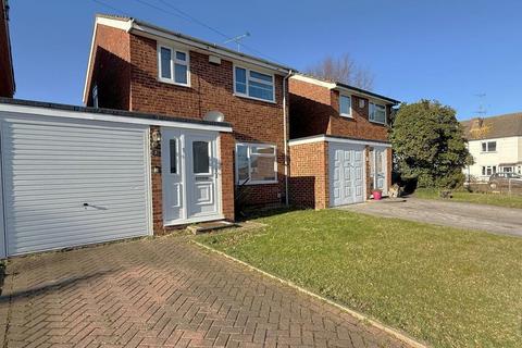 3 bedroom link detached house for sale, Moor Park Close, Rainham