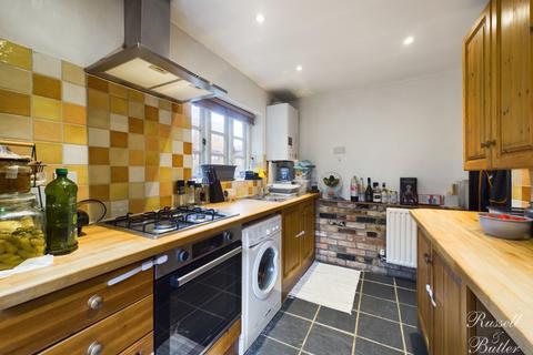 2 bedroom cottage for sale, North End Square, Buckingham