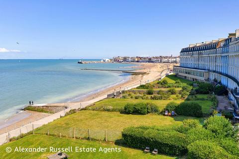 7 bedroom terraced house for sale, Beach Houses, Royal Crescent, Margate, CT9