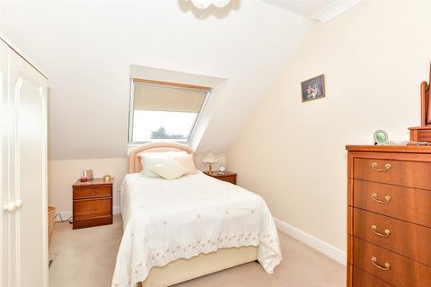 1 bedroom flat for sale, Sea Front, Hayling Island, Hampshire