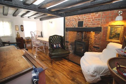 2 bedroom cottage for sale, Teddybear Cottage, Church Square, St Osyth