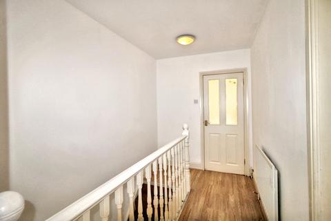 2 bedroom maisonette for sale, Ash Road,  Aldershot, GU12