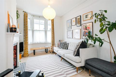 16 Kingsdown Road, London, E11 3LP