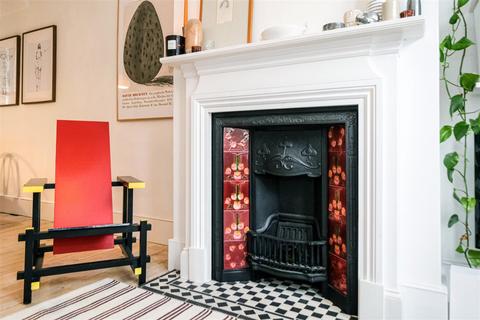16 Kingsdown Road, London, E11 3LP