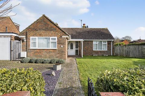 2 bedroom bungalow for sale, Upper Chyngton Gardens, Seaford