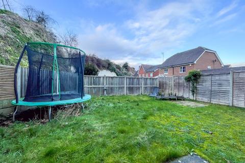22 Mermaid Close, Northfleet, Gravesend, DA11 9ED