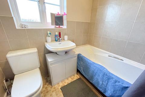 22 Mermaid Close, Northfleet, Gravesend, DA11 9ED