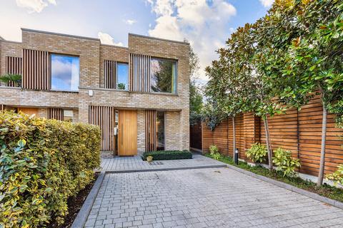 4 bedroom end of terrace house for sale, Kingston Road, Teddington, TW11