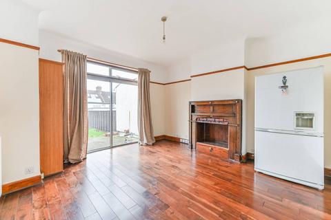 3 bedroom semi-detached house to rent, Semley Road, Norbury, London, SW16