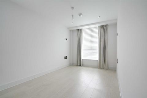 1 bedroom apartment to rent, High Street, Berkhamsted