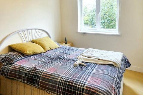 2 bedroom apartment for sale, Three Bridges Road, Crawley