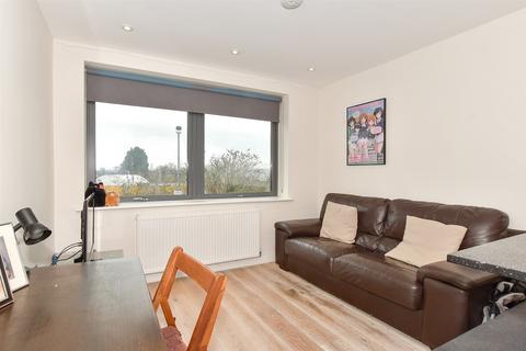 1 bedroom flat for sale, North Street, Horsham, West Sussex