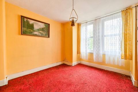 3 bedroom maisonette for sale, Drayton Road, Harlesden, London, NW10