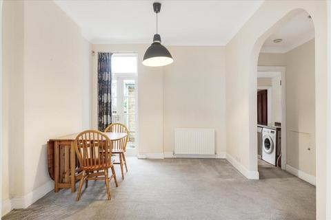 2 bedroom flat for sale, Langthorne Street , Fulham, London, SW6