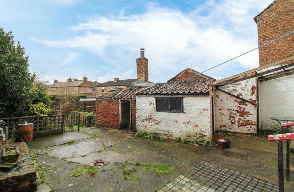 Skellgarths Ripon North Yorkshire HG4 2 Bed Terraced House 110 000 skellgarths-ripon-north-yorkshire-hg4-2-bed-terraced-house-110-000