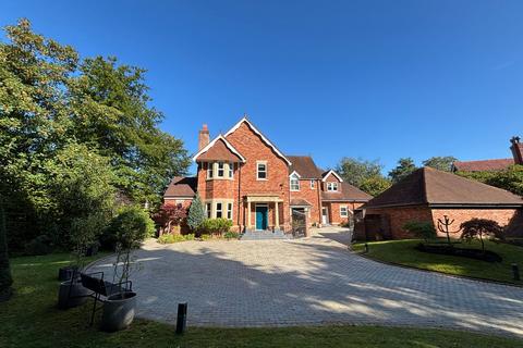 6 bedroom detached house for sale, Chatsworth Road, Manchester M28