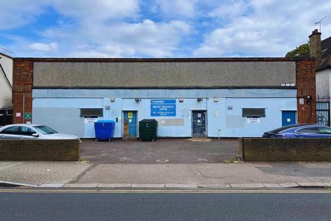 Industrial unit to rent, London SE13