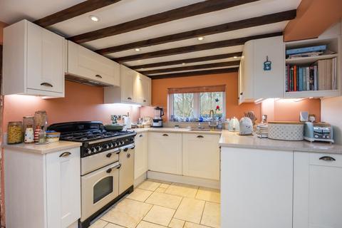 3 bedroom detached house for sale, Wartling Road, Hailsham BN27