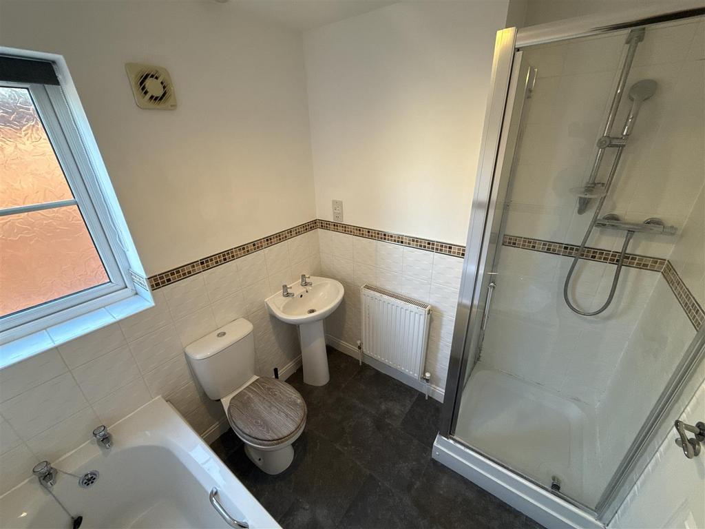 Bathroom.JPG