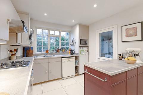 3 bedroom end of terrace house for sale, Lavender Grove, London, E8