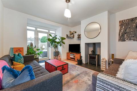 Kingsham Avenue, Chichester, West Sussex, PO19
