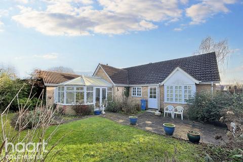 3 bedroom detached bungalow for sale, Sweet Briar Close, Leavenheath