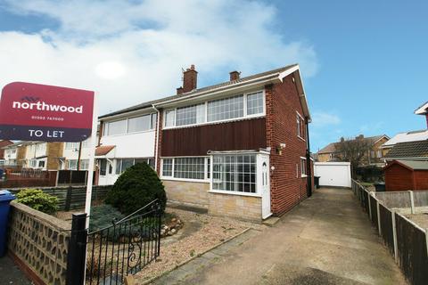 3 bedroom semi-detached house to rent, Rands Lane, Armthorpe DN3