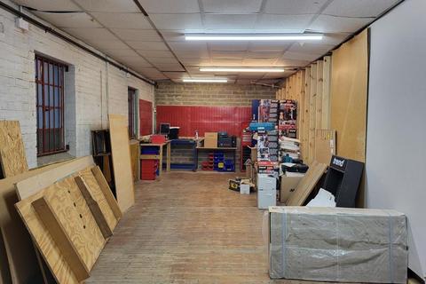 Warehouse to rent, 23 Groveley Road, Christchurch, Dorset