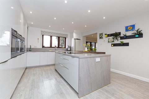 4 bedroom detached house for sale, Barmpton Mews, Darlington