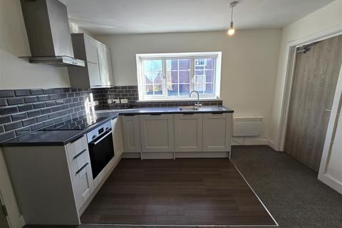 1 bedroom flat to rent, High Street, Stourport On Severn DY13