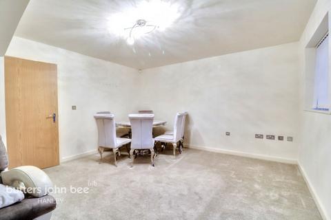 2 bedroom end of terrace house for sale, Kelbrook Grove, Stoke-On-Trent ST1 3RG