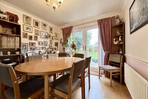 1 Fallow Road, Telford, TF5 0LS
