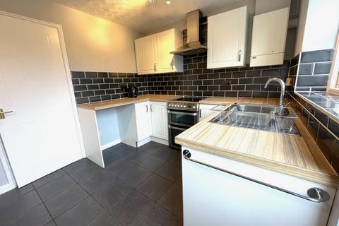 2 bedroom end of terrace house to rent, Stanley Park Court, Cheshire West and Chester