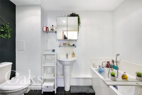 74 Watson Place, London, SE25 5EX