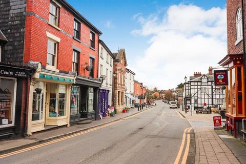 2 bedroom townhouse for sale, High Street, Llanfyllin